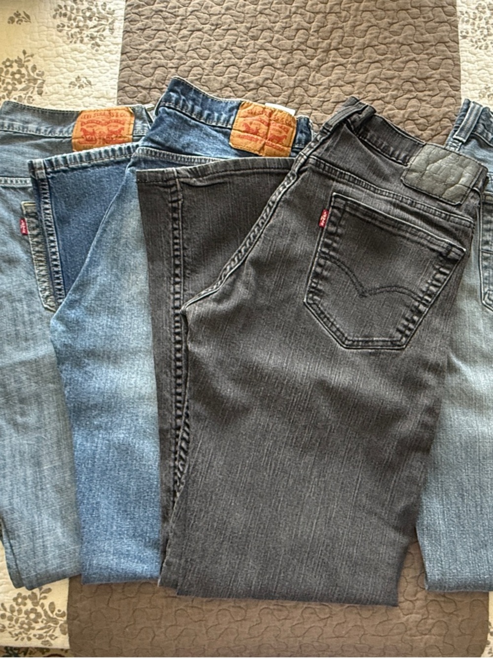 Levi's Relaxed Jeans Bundle in Black and Various Blues